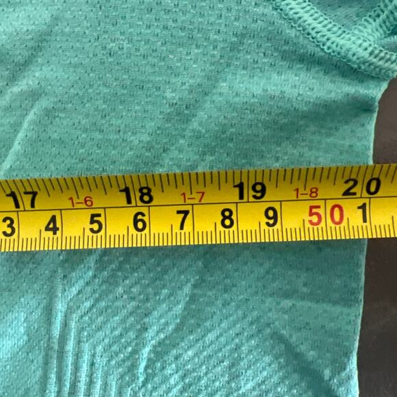 Lululemon Large Swiftly Tech Short Sleeve Blue - Picture 6 of 6